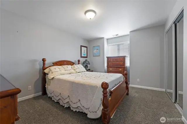 Guest bedroom 1