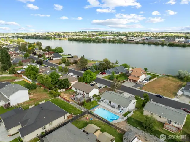 Unobstructed lake views