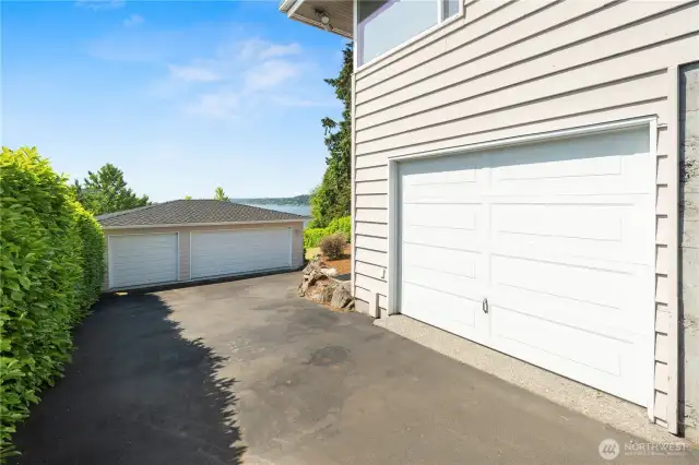 detached garage