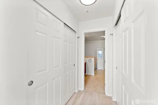 Dual Closet Spaces