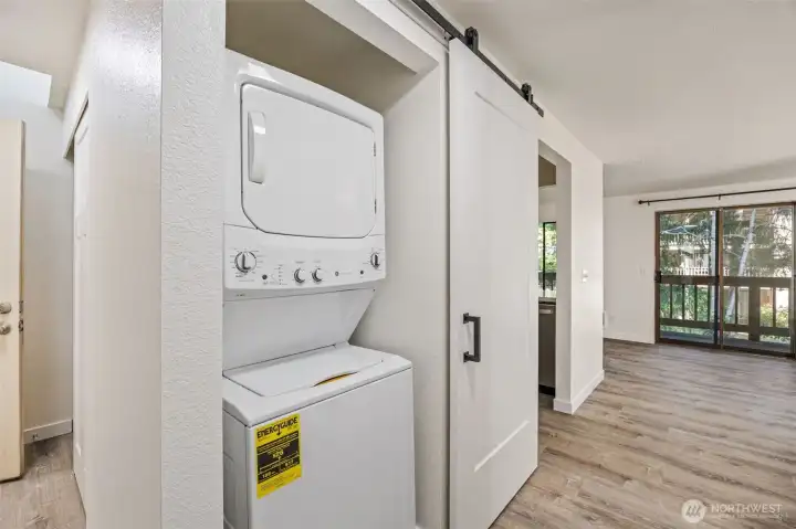 In-unit washer + dryer for ultimate convenience and comfort.