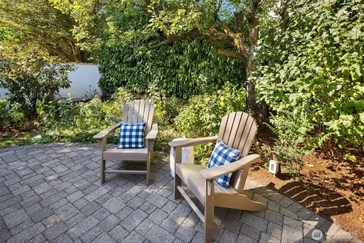 Plenty of room to sit and relax