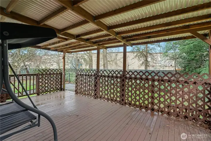Covered back deck