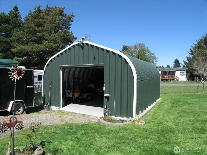 Garage/shop with automatic opener