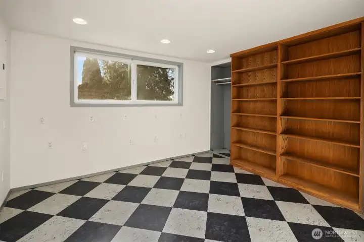 The 4th bedroom is on the lower level and could also make a great home office.