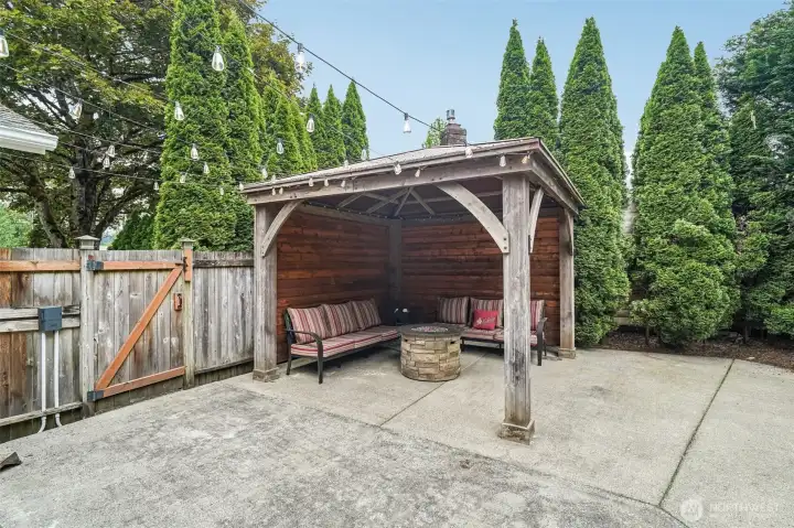 Cabana is ideal for entertaining. Cabana is ideal for entertaining.