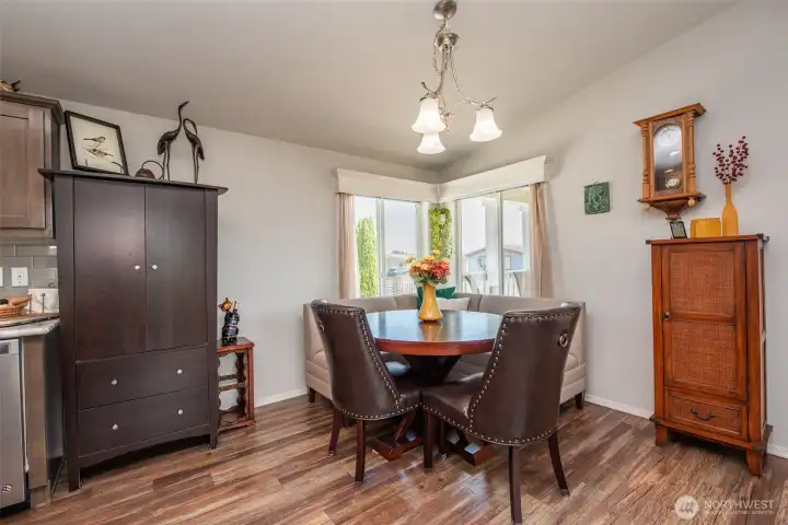 Convenient dining off kitchen