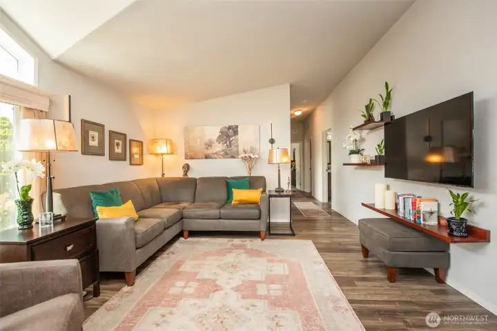 On right side of picture is hallway to 2 BR, 2 BA, and den/office