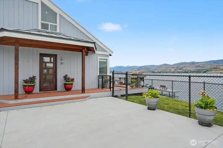 Wrap around decking