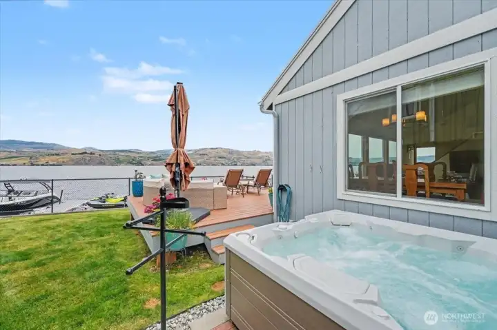 Brand-new hot tub located right off the deck, offering spectacular views of the lake.