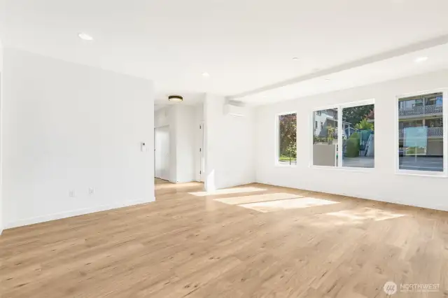 Main Level Open Floorplan!