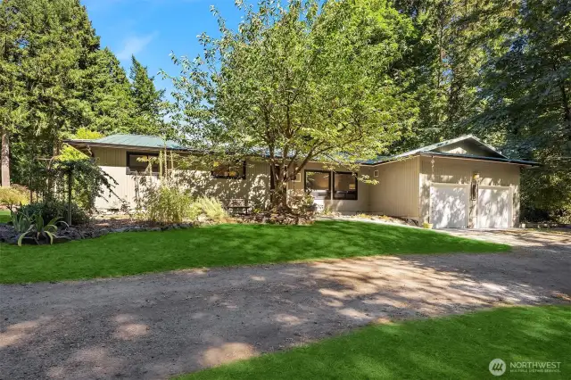 Classic Rambler 3 bed 2 bath on almost one acre