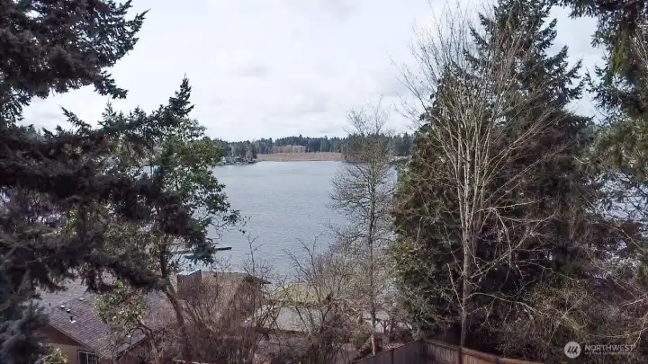 Welcome to this Long Lake community