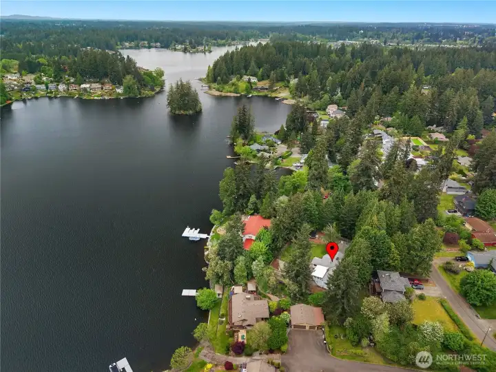 Shot showing location of home on the "quiet side" of Long Lake. Shot showing location of home on the "quiet side" of Long Lake.