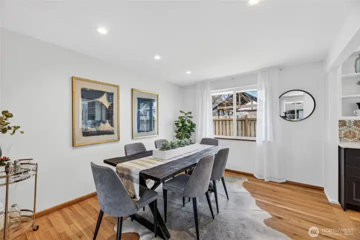 Spacious dining area great for entertaining.