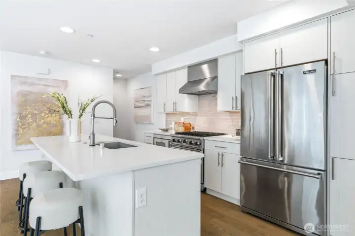 Wolf & Viking appliances for the high-end chef!