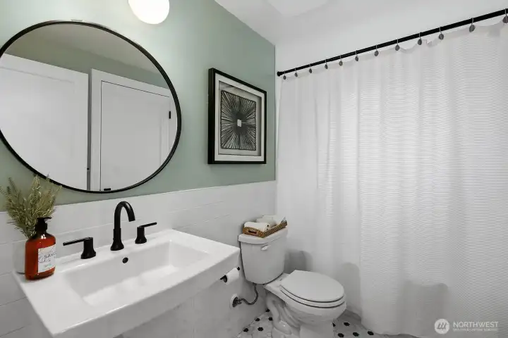 Main level full bath.