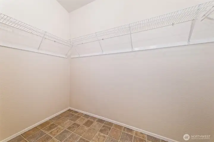 Large primary bedroom closet