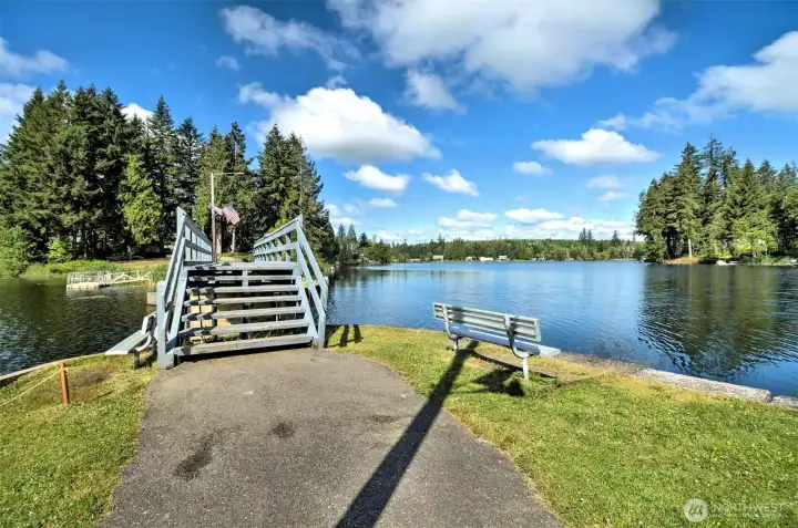 Community Feature: Fun little walkway across the lake, with a place to rest and watch the wildlife.
