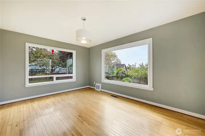 Dining room.