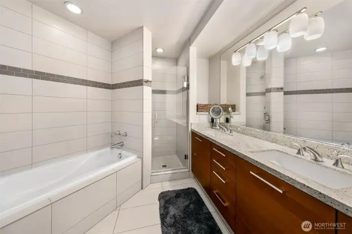 5 piece bath, double vanity tub and framless shower