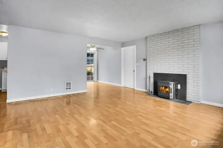 Interior paint needed; some photos are better than actual.