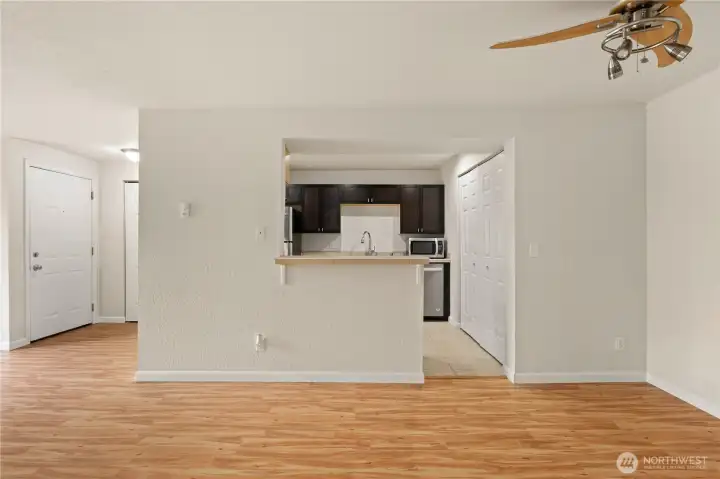 Good sight lines into the kitchen when entertaining.