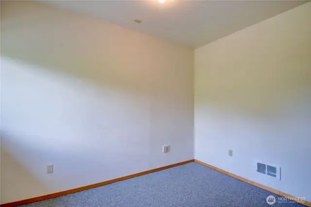 Separate office, craft room