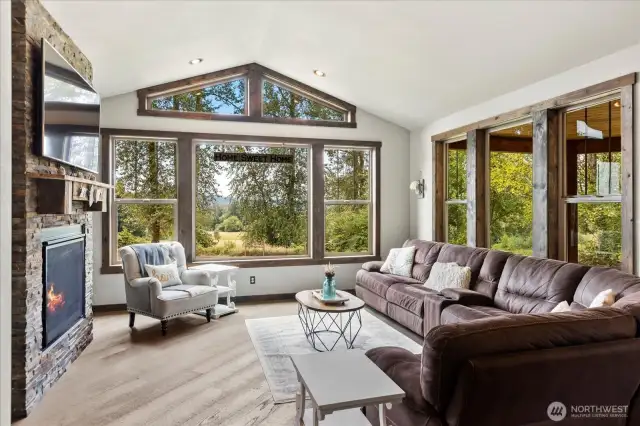 Beautiful natural light in the family room, views of the countryside.