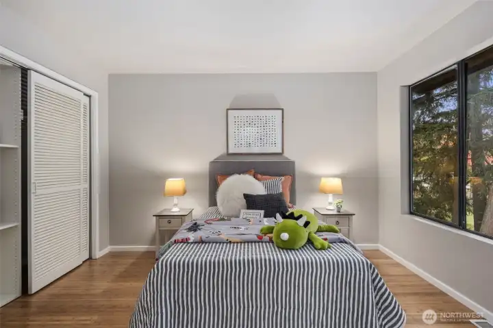Bright and comfortable second bedroom