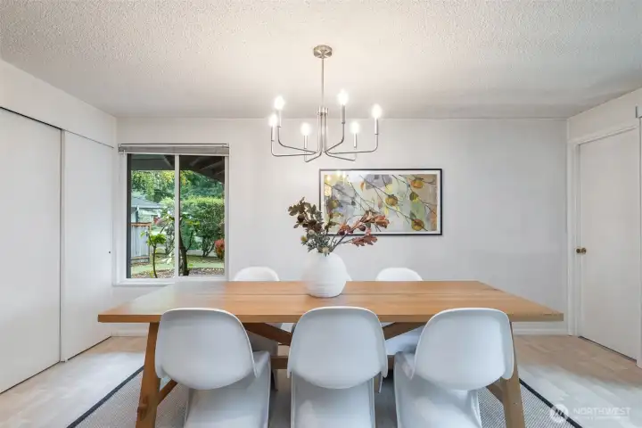 Spacious dining area that opens to kitchen