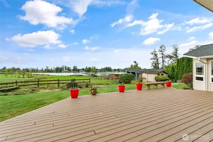 Large deck for outdoor entertaining