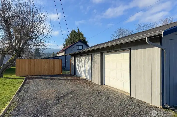 Alley Access to Garage/ Shop