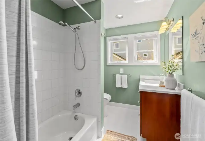 Full bath on 2nd floor.