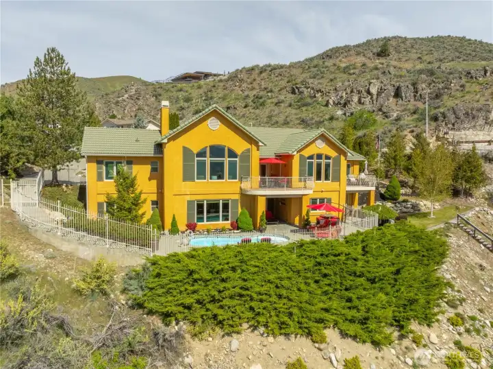 Effortless and Stunning