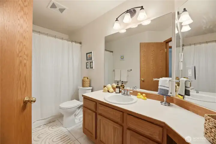 Main Floor Full Bathroom Main Floor Full Bathroom