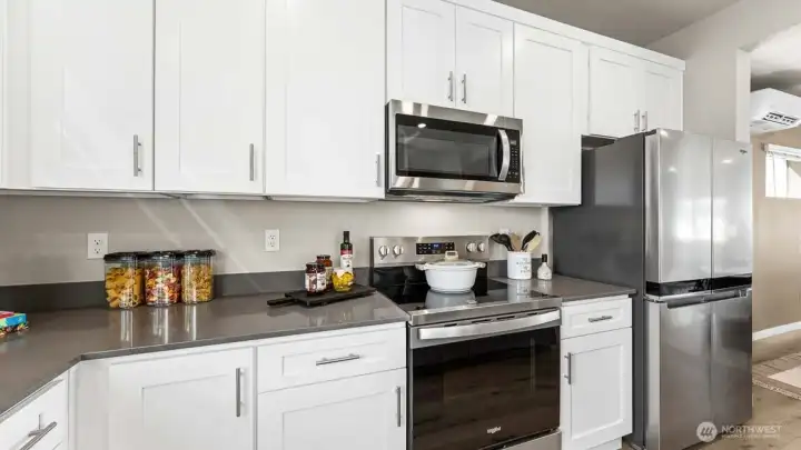 Photos are for representation only.  Features, colors and selections may differ from photograph. See site agent for details.
