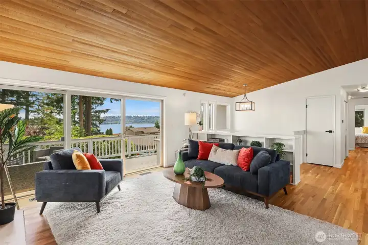 Front row seats to the spectacular views from the living room, dining room and kitchen
