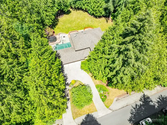 Circular drive to this one of a kind home. A stone's throw away from top Issaquah Schools.