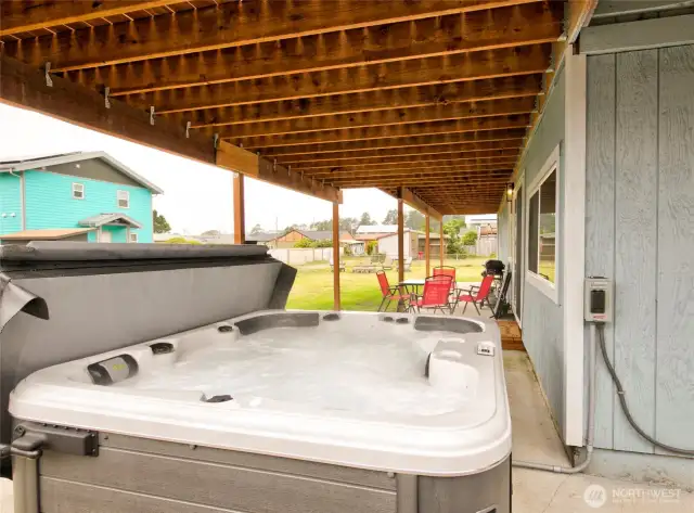 Hot tub