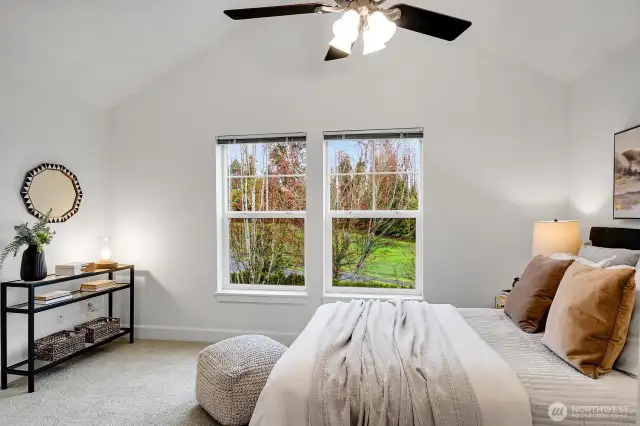 Ample sized guest room