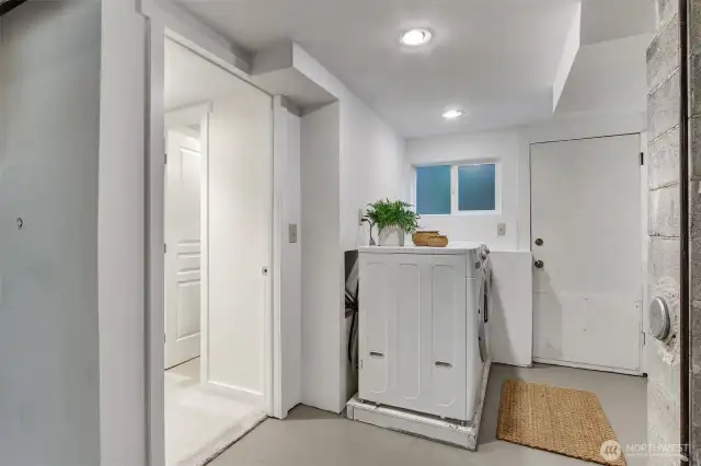 Laundry & Storage