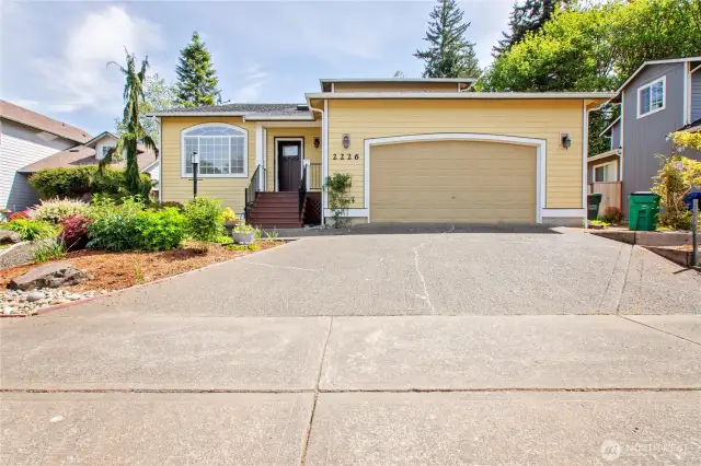 Location, Location, Location!!  Quiet "Greenfield" neighborhood close to schools, I-5 access and city amenities!!