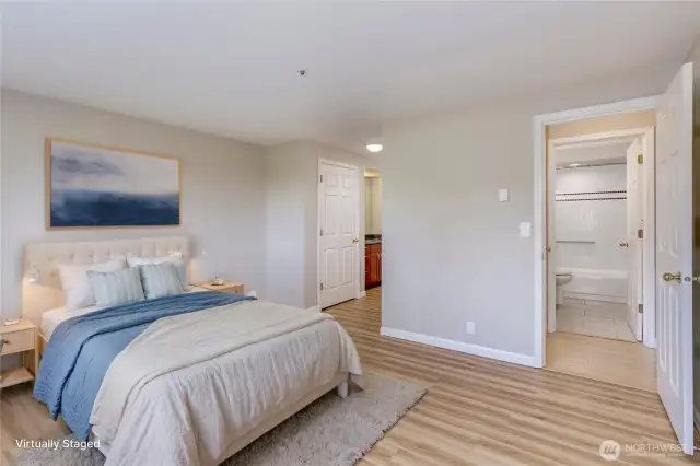 Virtually Staged -- Ensuite Primary Bedroom