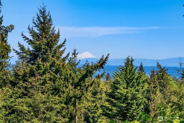 Peek-a-boo Cascade Views on a clear day!