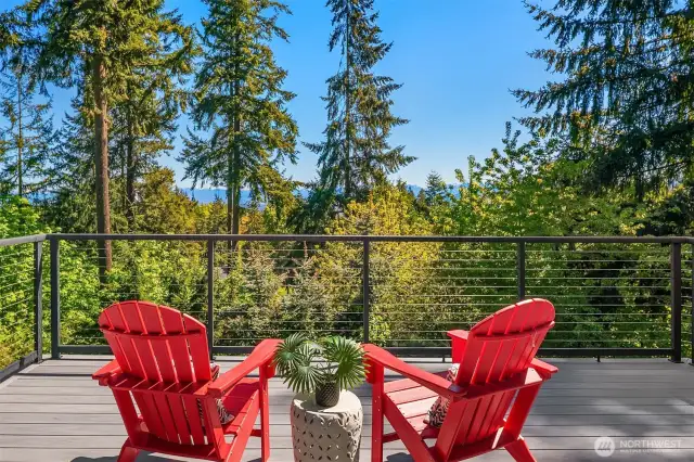 Imagine sipping morning coffee here. This deck views towards the Cascades.