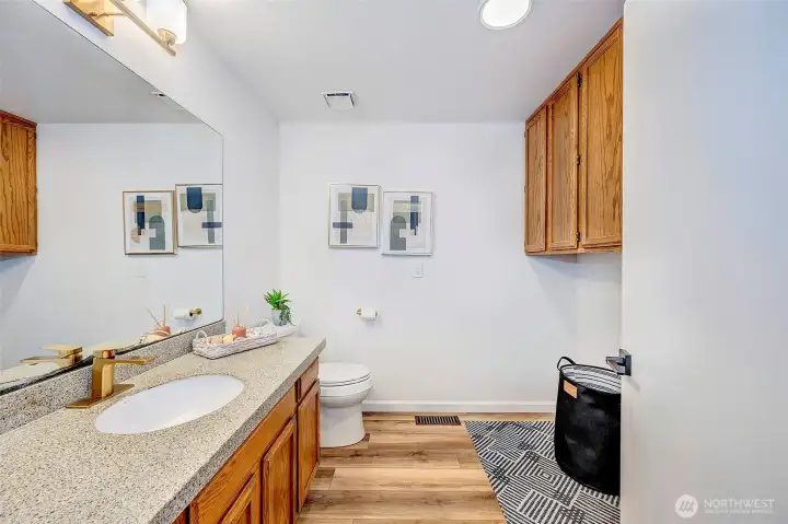 Bathroom/Laundry