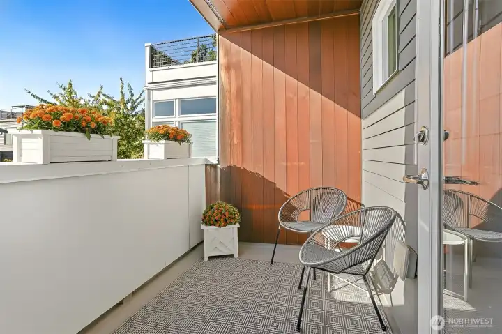 Private master deck