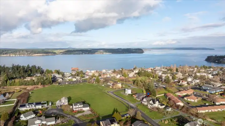 Visit downtown... shop, socialize, visit the museum and wharf. It's a beautiful life here!