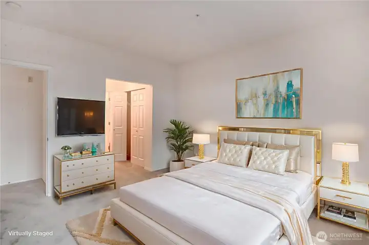 Primary Suite w Private Deck